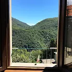 Ferienhaus Artist House With Panoramic Terrace Quiet Retreat Near Maggiore *