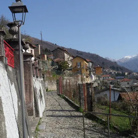 Artist House With Panoramic Terrace Quiet Retreat Near Maggiore Ferienhaus *