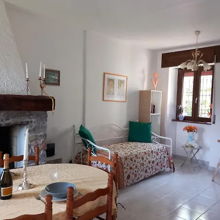 Artist House With Panoramic Terrace Quiet Retreat Near Maggiore Casa de Férias *